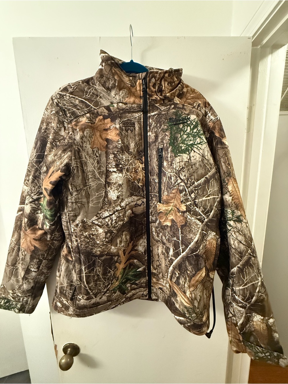 Milwaukee Men's Camouflage Field Jacket - Realtree-Style Brown/Green Camo.Size L - Picture 7 of 8